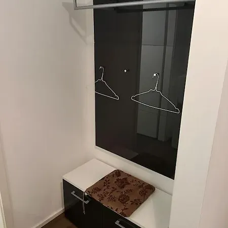 Luxurioese Ferienwohnung Mit Sauna Und Whirlpool Keulen Buitenkant foto