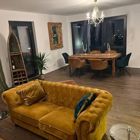 Luxurioese Ferienwohnung Mit Sauna Und Whirlpool Keulen Buitenkant foto