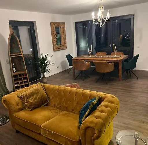 Luxurioese Ferienwohnung Mit Sauna Und Whirlpool