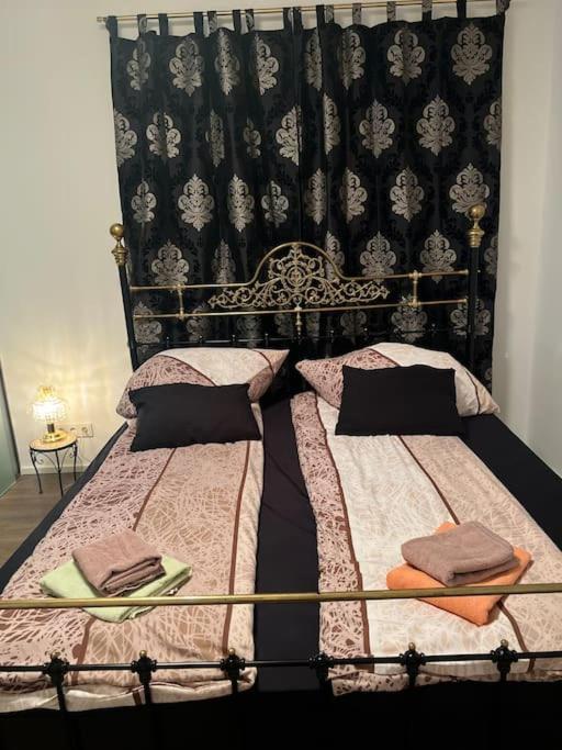 Luxurioese Mit Sauna Und Whirlpool Appartement Keulen